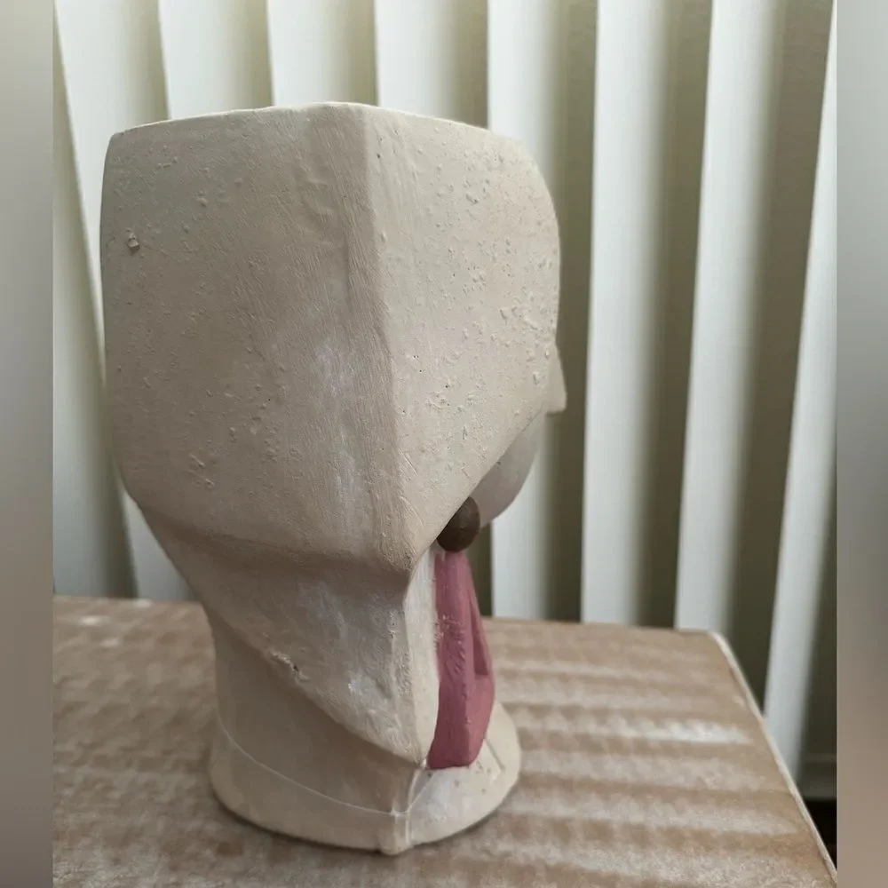 Artistic Ceramic/Resin Face Vase Pink planter
